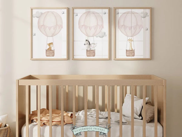 Kit 3 Quadros Decorativos Balões de Ar Quente com Animais Safári Boho