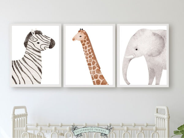 Kit 3 Quadros Decorativos Animais Safári Boho: Zebra, Girafa e Elefante