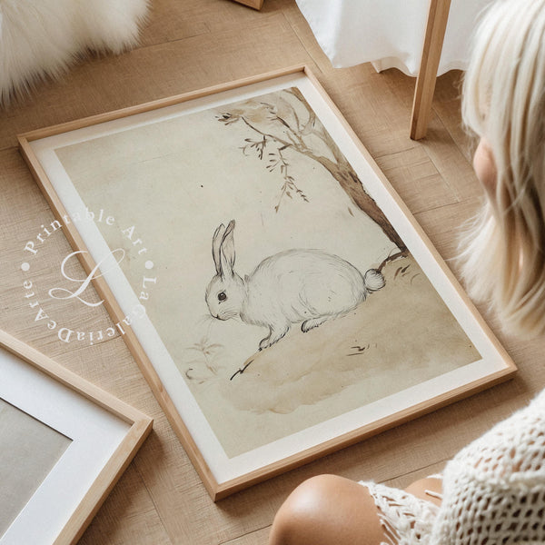 Quadro Infantil: Arte Vintage Coelho Branco Perto de Árvore